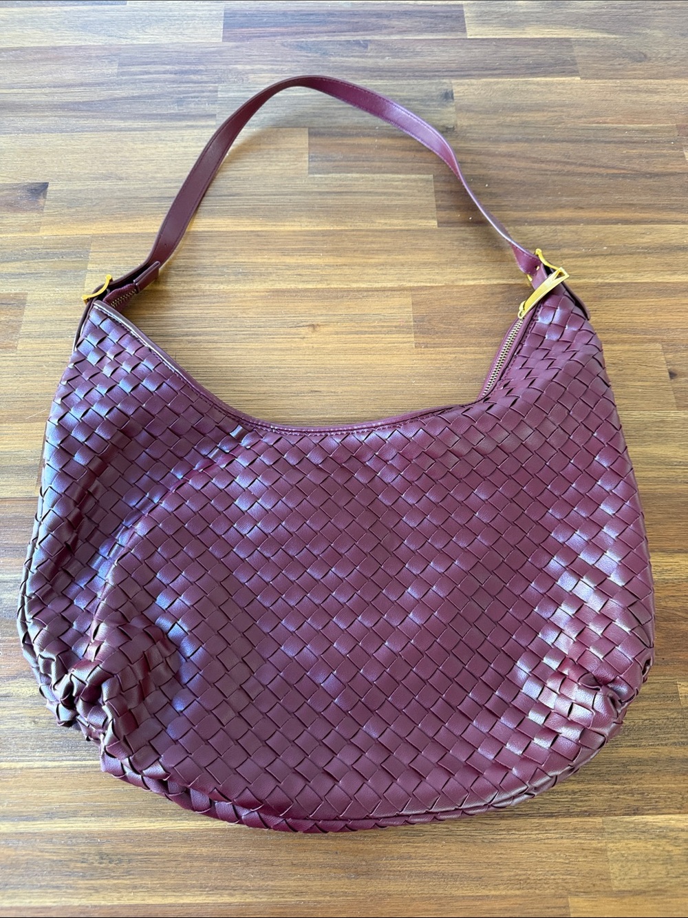 Woven Shoulder Hobo Bag - Burgundy